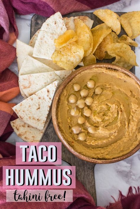 What happens when you crave tacos and hummus at the same time? You combine them and make taco hummus! Taco Hummus, Diy Condiments, Hummus Recipes, Hummus Recipe Homemade, Easy Appetizers, Black Tutu, Homemade Hummus, Vegan Sauces, Chips And Salsa