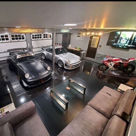 Garage Man Caves, Motorcycle Man Cave, Man Cave Garage Ideas, Cave Diy, Motorcycle Man, Man Garage, Garage Design Interior, Loft House Design, Garage Loft