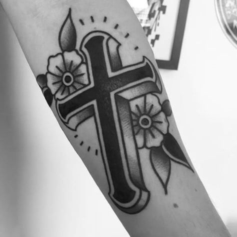 Traditional Cross Tattoo, Traditional Tattoo Cross, Tato Flash, Tattoo Cross, Tato Tradisional, Traditional Black Tattoo, Traditional Tattoo Old School, Tattoo Old School, Cross Tattoos