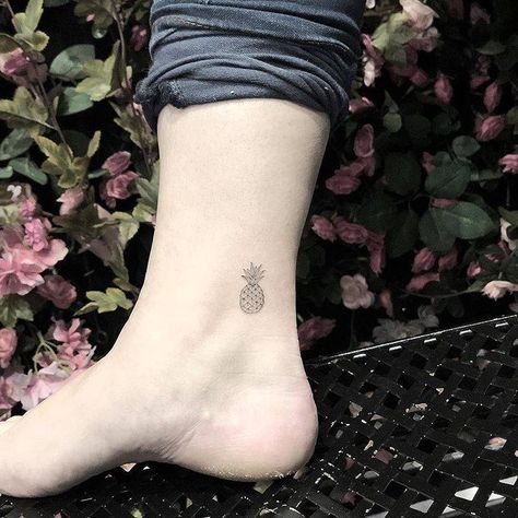 Pineapple tattoo on the ankle. Pinapple Tattoos, Letter R Tattoo, Pineapple Tattoo, Ankle Tattoos For Women, Explore Tattoo, Ankle Tattoos, 4 Tattoo, Bff Tattoos, Sun Tattoos