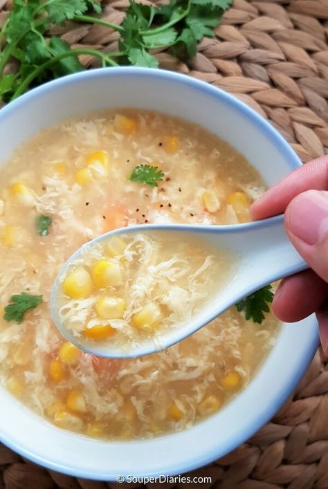 Chinese egg drop soup recipe with corn and prawns. Prep and cook in under 30 minutes! Simply delicious. Egg Flower Soup, Chinese Egg Drop Soup, Homemade Egg Drop Soup, Soup With Shrimp, Chinese Soup Recipes, Chinese Egg, Quick Soup, Egg Drop Soup, Egg Drop