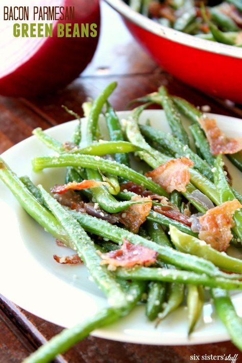 Easter Dinner Side Dishes, Bacon Beans, Easter Dinner Sides, Best Christmas Dinner Recipes, Christmas Dinner Side Dishes, Parmesan Green Beans, Best Thanksgiving Side Dishes, Six Sisters Stuff, Overnight Oat