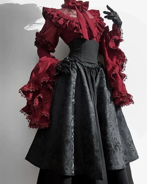 1950s Gothic Fashion, Diy Goth Dress, Oc Clothes Outfit Ideas Art, Weird Dresses, Gothic Victorian Aesthetic, Royalty Outfits, Swan Outfit, Gothic Corset Dresses, Victorian Punk