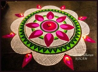 Circle Rangoli Designs Diwali, Diwali Simple Rangoli, Diwali Rangoli Ideas, Circle Rangoli, Rangoli For Festival, Rangoli Idea, 3d Kolam, Mandala Rangoli, Sanskar Bharti Rangoli Designs