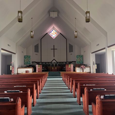 McLaurin Heights Methodist Church was in need of AC! 😓 Their 10 ton unit that serves their Sunday school wing and kitchen was OUT and between church on Sunday and Vacation Bible School beginning on Monday, they needed help. 📅 Alice Heard, chair of the Trustees met our commercial technician Gary today, and in no time the new condenser fan motor was installed 🛠️ and activities could return to normal. 🌟 Situated in the heart of Pearl, McLaurin Heights Methodist Church serves as a vibrant comm... Friendship With God, Vacation Bible School, Methodist Church, Fan Motor, Bible School, Place Of Worship, Sunday School, In The Heart, Need This