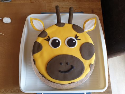 Giraffe Madeira cake for 5th birthday Giraffe Cake Birthday, Giraffe Cake Ideas, Giraffe Fondant Topper, Giraffe Number 1 Cake, Birthday Cake Giraffe, Giraffe Print Cake, Lion Birthday Cake, Giraffe Birthday Cakes, Madeira Cake