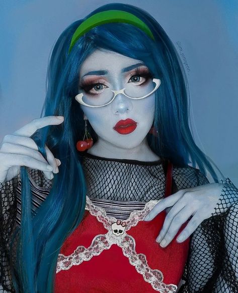 Ghoulia Yelps Makeup, Ghoulia Makeup, Ghoulia Yelps Cosplay, Ghoulia Cosplay, Zombie Drawing, Monster High Halloween Costumes, Monster High Halloween, Monster High Cosplay, Zombie Drawings