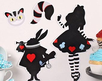 Diy Cutouts, Alice And The Wonderland, Halloween Alice In Wonderland, Wonderland Party Theme, Rabbit Diy, Alice In Wonderland Crafts, Alice In Wonderland Diy, Alice In Wonderland Decorations, Gay Christmas