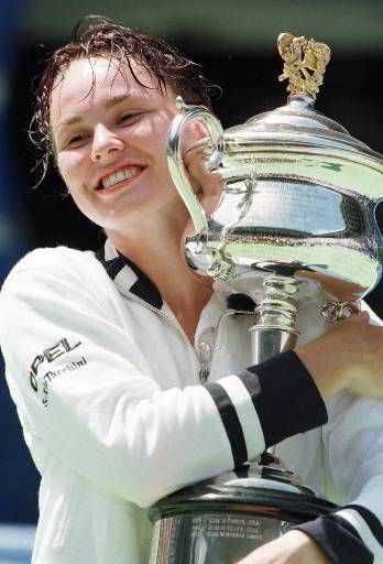 Martina Hingis, No Hands, Womens Tennis, Serena Williams, Grand Slam, Wimbledon, Tennis, Sports