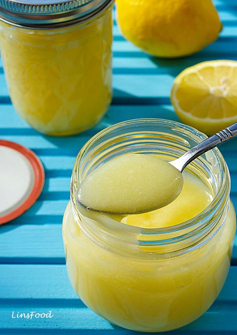 This eggless lemon curd is a sweet and tangy spread that tastes just like the real thing! And it's so easy to make! #egglessrecipes, #eggfreerecipes #easyrecipes #linsfood Eggless Lemon Curd, Limoncello Recipe, Lemon Curd Recipe, Eggless Desserts, Eggless Recipes, Curd Recipe, Lemon Cake Recipe, Eggless Baking, Egg Free Recipes