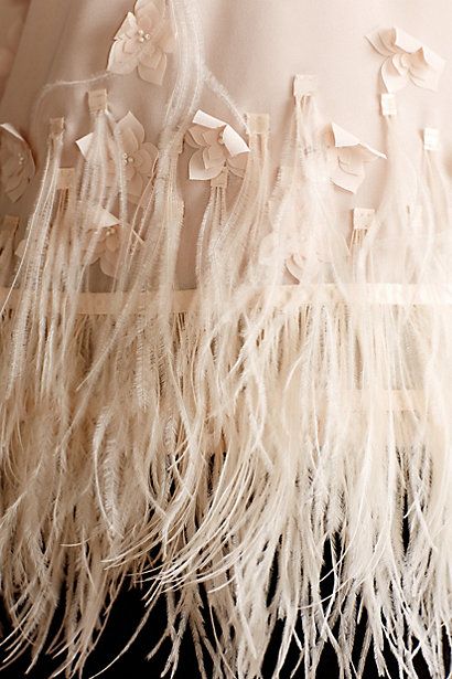 Feathered Fringe, Fabric Feather, Detail Couture, Fringe Blouse, Sewing Sleeves, Feather Embroidery, Embellishment Details, Mode Turban, Couture Embroidery