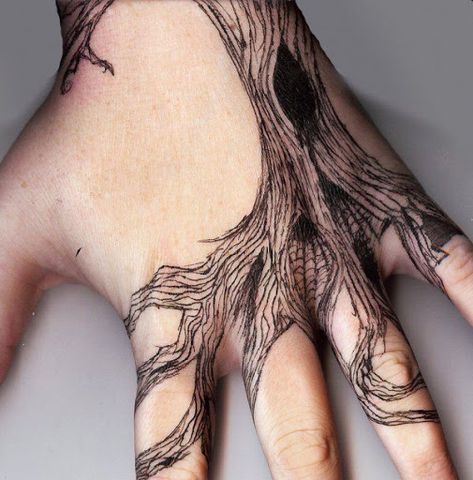 Wrist Tree Tattoo, Tree Tattoo Chest, Tree Roots Tattoo, Unique Hand Tattoos, Herren Hand Tattoos, Tree Tattoo Men, Roots Tattoo, Willow Tree Tattoos, Cute Finger Tattoos