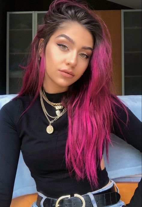 Andrea Russett, Hot Pink Hair, Arctic Fox Hair Color, Fox Hair, Charles James, Balayage Blonde, Hair Streaks, Hair Color Purple, Hair Color Pink