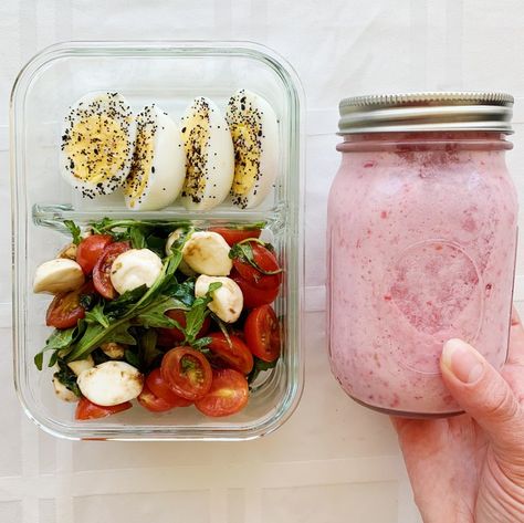 Hard Boiled Egg Lunch, Boiled Egg Lunch, Meals For School, Mini Mozzarella Balls, Rachel Paul, College Nutritionist, Egg Lunch, Jar Meals, Mozzarella Balls