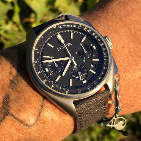 Trevor Walker on Instagram: “Friday and the Lunar Pilot on grey canvas strap. #bulova #bulovawatch #bulovamoonwatch #bulovalunarpilot #bulovawatches #bulovachronograph…” Bulova Lunar Pilot, Moon Watch, Bulova Watches, Pilot Watch, Repair And Maintenance, Omega Watch, Chronograph, Rolex, Men's Fashion