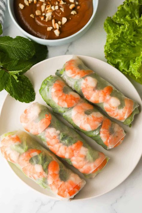 Goi Cuon Recipe, Vietnamese Peanut Sauce, Vietnamese Spring Rolls Recipe, Easy Vietnamese Recipes, Summer Rolls Recipe, Vietnamese Summer Rolls, Shrimp Spring Rolls, Vietnamese Spring Rolls, Whats Gaby Cooking