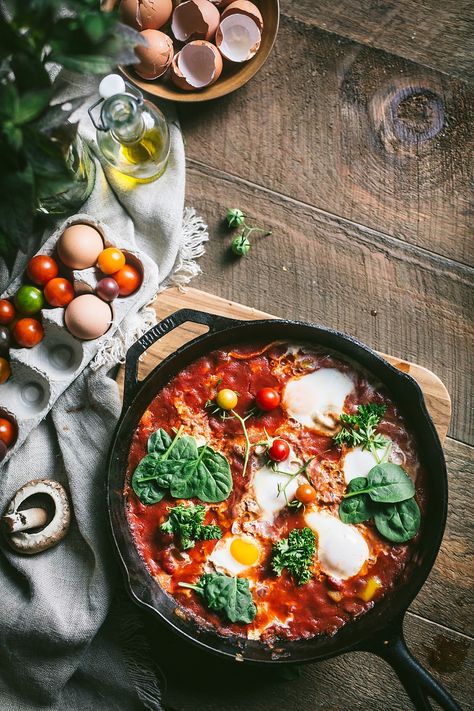 Jordan Syatt's Shakshuka Recipe | The Storied Recipe Middle Eastern Food Photography, Traditional Shakshuka Recipe, Moroccan Feast, Tiny Nyc Apartment, Shakshuka Recipe, Easy High Protein Meals, Delicious Smoothie Recipes, Recipe For One, Shakshuka Recipes