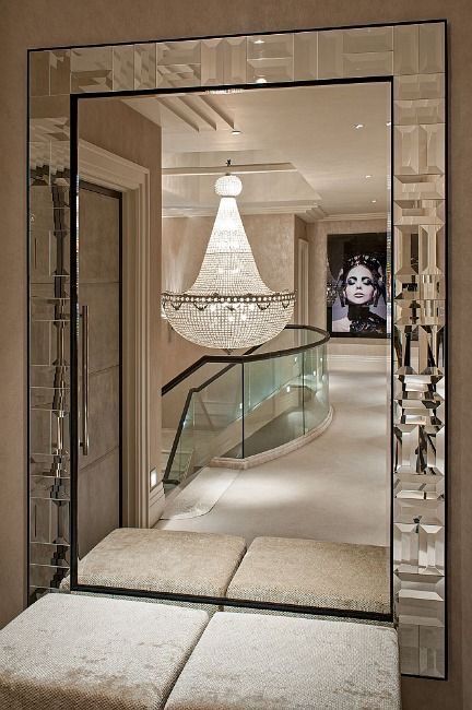 Luxury Mirror Wall, Glamorous Interior Design, Decoration Hall, Wall Mirrors Entryway, Big Wall Mirrors, Rustic Wall Mirrors, Antique Mirror Wall, Mirror Wall Living Room, Mirror Wall Bedroom