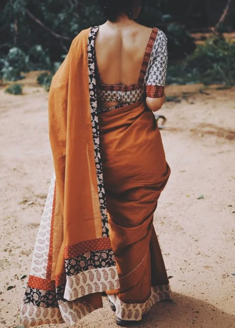 Saree With Designer Blouse, Silk Printed Saree, Saree Blouse Styles, Cotton Saree Blouse Designs, Saree Blouse Neck Designs, Backless Blouse Designs, Cotton Saree Designs, Lehenga Blouse Designs, Fashionable Saree Blouse Designs