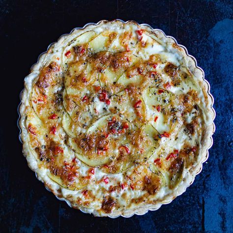 Savory Potato Tart Potato Tart, Potatoes Breakfast, Tart Filling, Flaky Pie Crust, Breakfast Potatoes, Creamy Potato, Flaky Crust, Sliced Potatoes, Fresh Cream