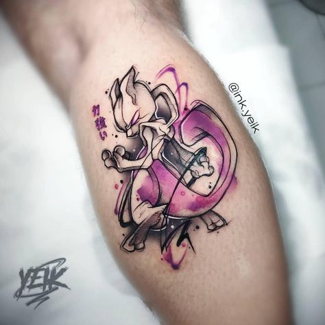 Mewtwo Tattoo, Pokemon Tattoo Design, Pokemon Tattoos, Pokemon World, Pikachu Tattoo, Her Tattoo, One Tattoo, Fan Tattoo, Pelo Anime