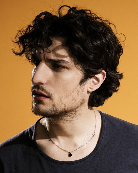 male. beard. mustache. dark hair. dark eyes. handsome. gunther. Louis Garrel, Photography Dark, Face Drawing Reference, Human Reference, Simple Photo, Face Reference, Poses References, Ideas Photography, Male Portrait