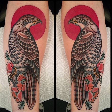 Nice traditional Falcon made by @bryanrandolph #tattoodo American Traditional Hawk Tattoo, Traditional Bird Tattoo, Free Bird Tattoo, Bird Of Prey Tattoo, Eagle Chest Tattoo, Fake Skin Tattoo, Falcon Tattoo, Lake Tattoo, Feather With Birds Tattoo