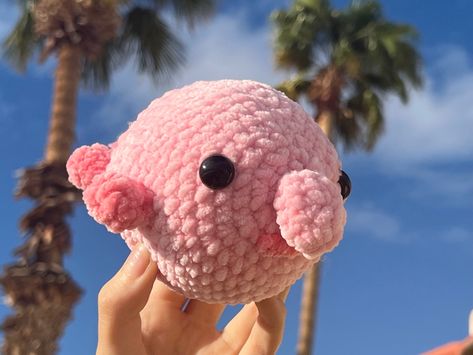 Blob Fish Crochet, Crochet Blobfish, Blobfish Crochet, Aesthetic Crochet, Crochet Inspo, 2023 Christmas, Ocean Animals, Crochet Crafts, Crochet Ideas