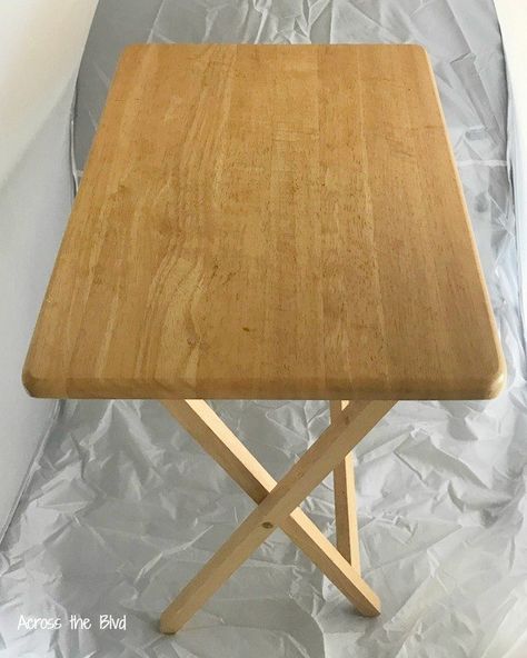 Wooden Tv Trays Makeover, Painted Tv Trays Ideas, Tray Table Diy, Tv Tray Makeover Diy, Tv Table Makeover, Tray Table Makeover, Painted Tv Trays, Tv Dinner Table, Tv Tray Makeover