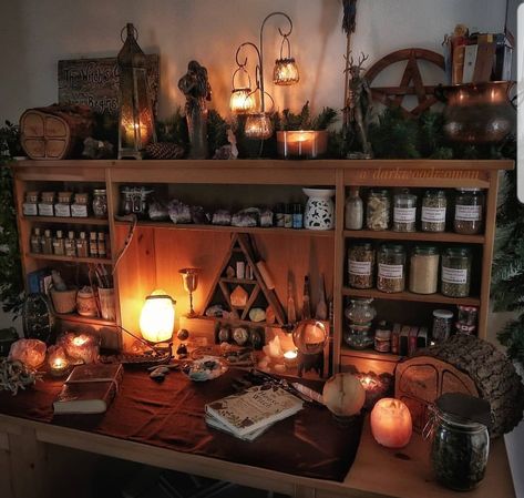 Witch Altar Desk, Witch Altars Inspiration, Witchy Home Office Aesthetic, Witchy Shelf Ideas, Witch Supply Storage, Witch Aesthetic Office, Witchcore Desk, Witchy Art Studio, Modern Witch Altar