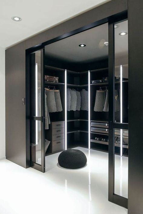 Aesthetic Wardrobe, Houses Mansions, Corner Wardrobe, Walking Closet, Dream Closet Design, Walk In Closet Design, Dream Future, Luxury Closets Design, Dream Mansion