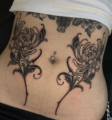 Body Ornament Tattoo, Stomach Side Tattoos, Lower Stomach Tattoo, Stomach Tattoo Ideas, Lower Stomach Tattoos For Women, Tattoo Stomach, Rip Tattoos For Mom, Lower Stomach Tattoos, Tummy Tattoo