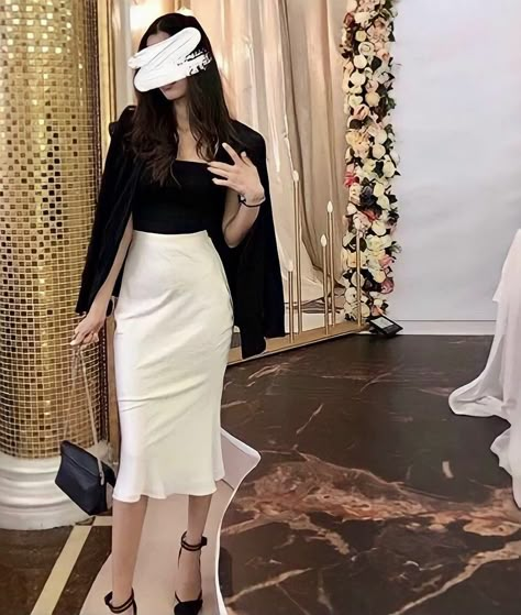 girls Rok Outfit, Casual Day Outfits, Elegante Casual, Classy Casual Outfits, Stylish Work Outfits, Modest Fashion Outfits, Looks Chic, Feminine Outfit, Looks Style