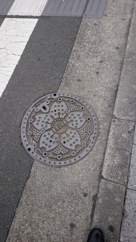 Japan Manhole Cover, Manhole Cover, Flower Tile, Tokyo Japan, Cover Art, Cover Design, Landscaping, Abc, Tokyo