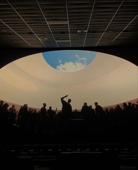 Kanye Sunday Service, Roden Crater, James Turrell, Arte Peculiar, Sunday Service, Dream Spaces, Stage Design, New Wall, Photography Inspo