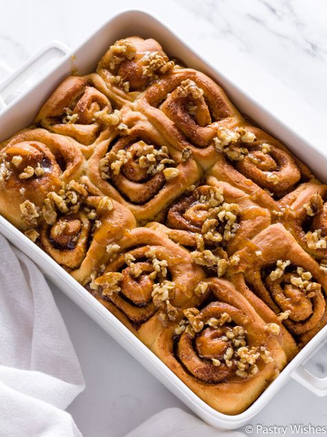 Eggless Cinnamon Rolls, Gooey Cinnamon Rolls, Cinnamon Roll Bake, Vegan Cinnamon Rolls, Brown Sugar Glaze, Love Soft, Sugar Glaze, Breakfast Pastries, Cinnamon Rolls Recipe