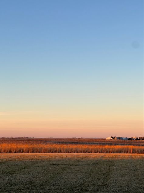 Iowa Summer Aesthetic, Iowa Aesthetic, Midwest Sunset, Iowa Sunset, Iowa Landscape, Grinnell Iowa, Farm Sunset, Countryside Farmhouse, Country Core