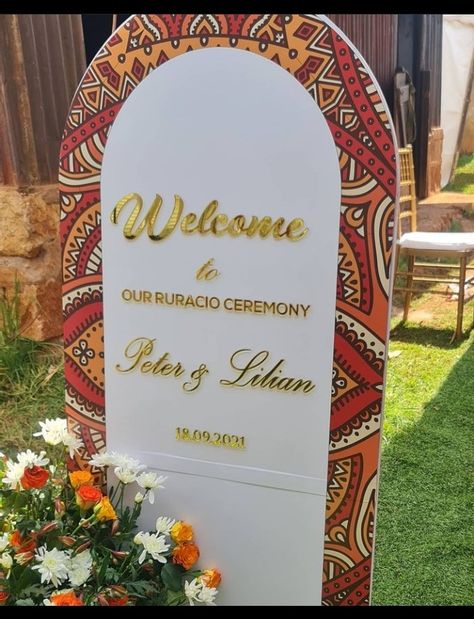 Afro Party Decorations, African Wedding Inspiration, Coming To America Wedding Theme, Africa Theme Party Decorations, Ghana Wedding Decor, African Themed Wedding, Welcome Signage, African Theme Party, Traditional Lobola Decor