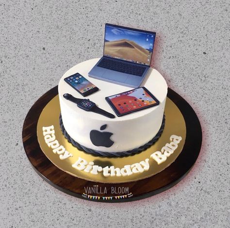 Laptop Cake Ideas, Business Man Cake, Tech Cake Ideas, Iphone Birthday Cake, Birthday Cake For Brother, Computer Cake, Iphone Cake, Pc Cake, Square Cake Design