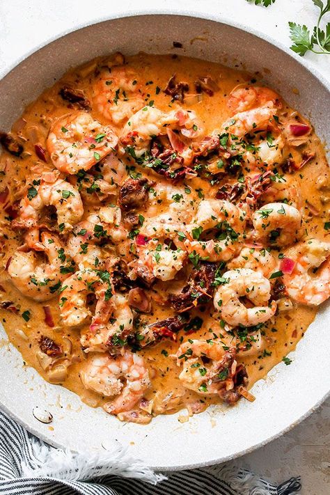 Shrimp And Quinoa, Tomato Cream Sauce, Cream Sauce Recipes, Shrimp Recipes Healthy, Shrimp Dinner, Sundried Tomatoes, Healthy Shrimp, Shrimp Recipes For Dinner, Lunch Appetizers