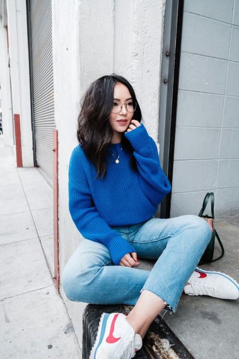 Blue Sweater Outfit, Monochromatic Fashion, Tumblr Outfits, Street Style Chic, Mode Inspo, Blue Sweater, Edgy Outfits, Street Chic, Looks Vintage