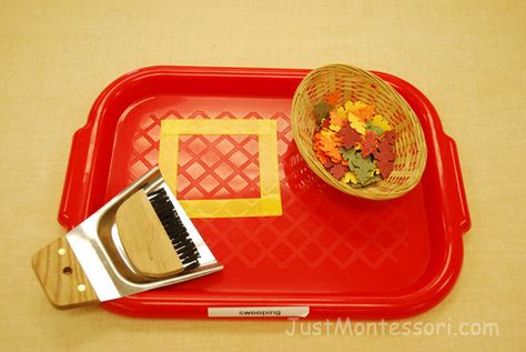 Fall Practical Life Montessori, Fall Preschool Ideas, Toddler Montessori Activities, Montessori Curriculum, Montessori Trays, Montessori Activities Preschool, Montessori Environment, Life Activities, Practical Life Activities