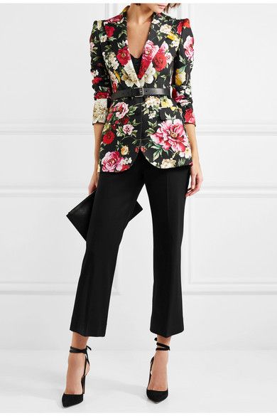 Multicolored Blazer Outfit, Flowered Blazer Outfit, Floral Blazer Outfits For Women, Floral Blazer Outfit, Floral Suit Jacket, Clashing Prints, Floral Print Jacket, Floral Print Blazer, Blazer Outfits For Women