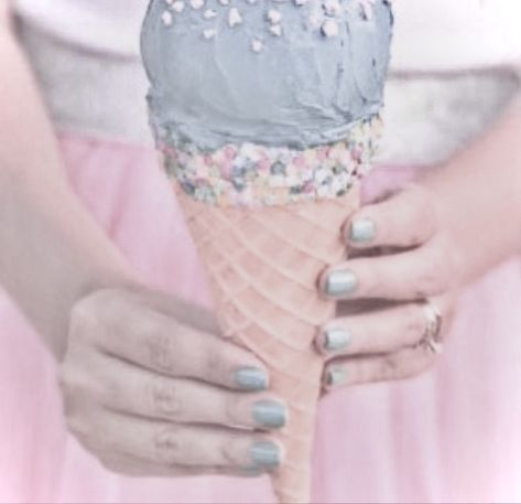 Mad Hatter Cake, Melanie Martinez Songs, Music Heals, Baby Colors, Album Songs, Pretty Pastel, Melanie Martinez, Star Wars