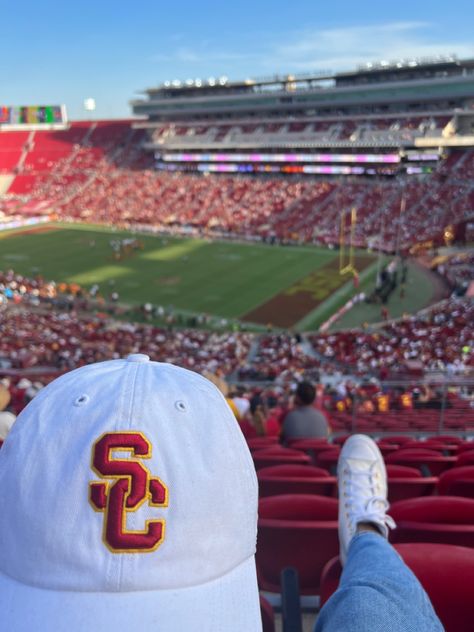 USC FOOTBALL/ SC ATHLETICS/FIGHT ON/TROJANS Usc Student Aesthetic, Usc University Aesthetic, Usc College Aesthetic, Usc Aesthetic Wallpaper, Usc Wallpapers, Usc Aesthetic Campus, Usc Acceptance Letter, Usc Acceptance, Usc Aesthetic