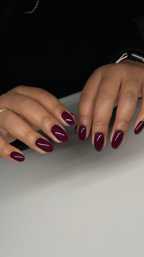 The nail color everyone is talking about. Cherry Mocha by DND is a favorite for fall 2023 nails. #nailpolish #cherrymocha #fallnailcolors #fallnails #burgundynails Fall Nails 2023 Tan Skin, Short Cherry Mocha Nails, Quiet Luxury Nail Color, Dnd 751 Cherry Mocha, Fall Nails 2023 Dnd, Cherry Mocha Nails Opi, Opi Cherry Mocha, Cherry Mocha Nails Dnd, Fall Nails Designs 2023