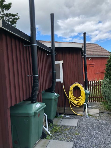 Building from rear with WooWoo GT 330 toilet installed - building not included Waterless Toilet, Off Grid Toilet, Composting Outhouse, Compost Toilets, Outdoor Composting Toilet, Composting Toilet Shed, Off Grid Toilet Options, Garden Toilet, Composting Toilet Outhouse