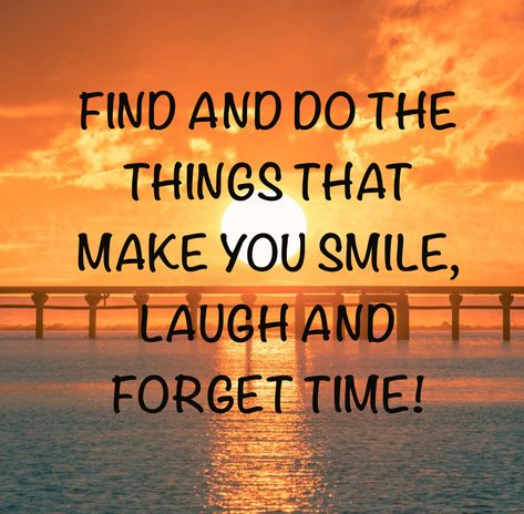 Simple Things That Make Me Happy, Smiling Quotes Happy, Smiling Quotes, Keep Smiling Quotes, Happy Quotes Smile, Wise One, Bad Feeling, Sassy Quotes, Morning Inspirational Quotes