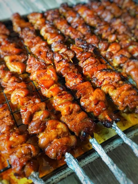 Pork Barbecue Recipe, Pork Kebabs In The Oven, Pork Kabobs In The Oven, Filipino Pork Bbq, Budget Bites, Barbecue Dinner, Barbecue Ideas, Pork Kabobs, Pork Barbecue