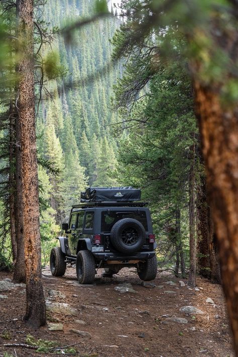 Jeep Road Trip Aesthetic, Off Roading Aesthetic, Offroad Aesthetic, 4x4 Aesthetic, Jeep Wrangler Aesthetic, Jeep Wrangler Camping, Jeep Aesthetic, Travel Trailer Living, Camping Gear Survival